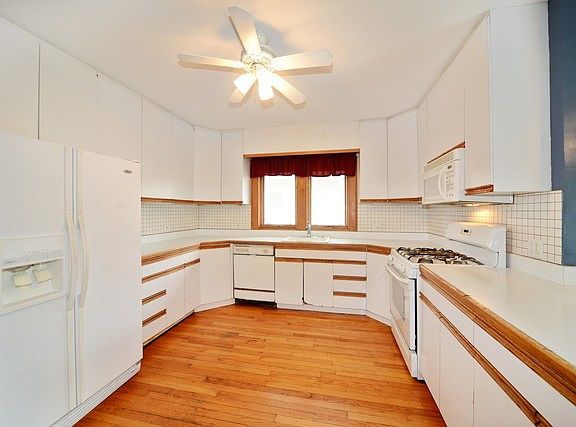 4th image of 5218 Brown St