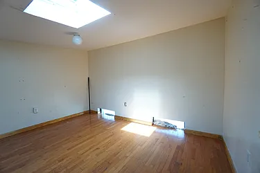 Rented by Rennit Inc.