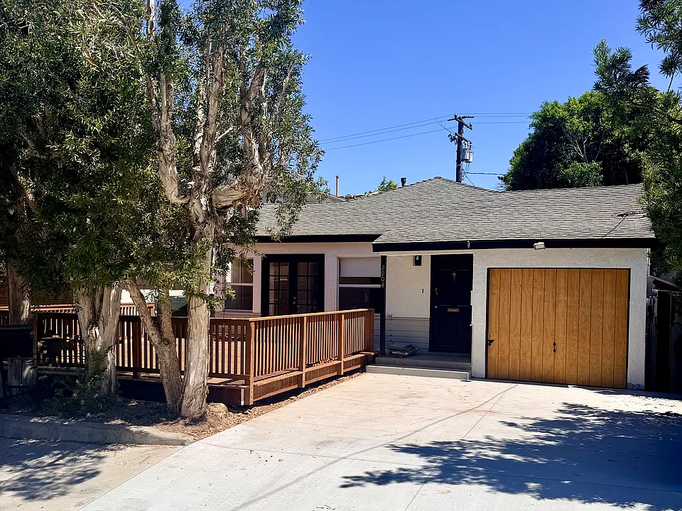 2904 Oak Ave