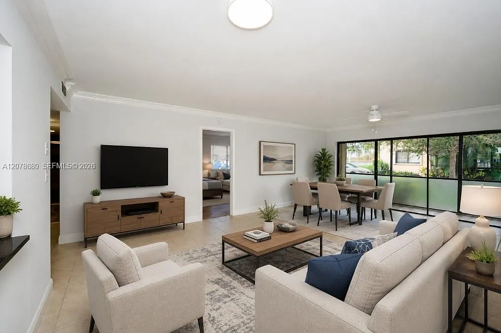 Windwood Isles Condo — Photo 1