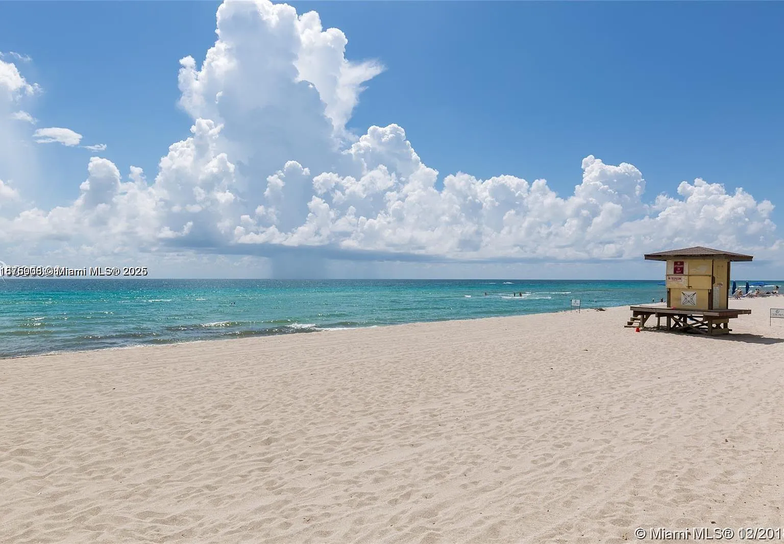 1 bed, 1.5 bath, 1016 sqft, $2,150 — Photo 2