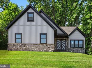 2808 Spring Valley Rd, Lancaster, PA 17601