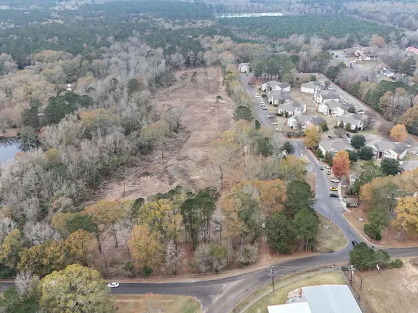 2600 Old Amy Rd, Laurel, MS 39440