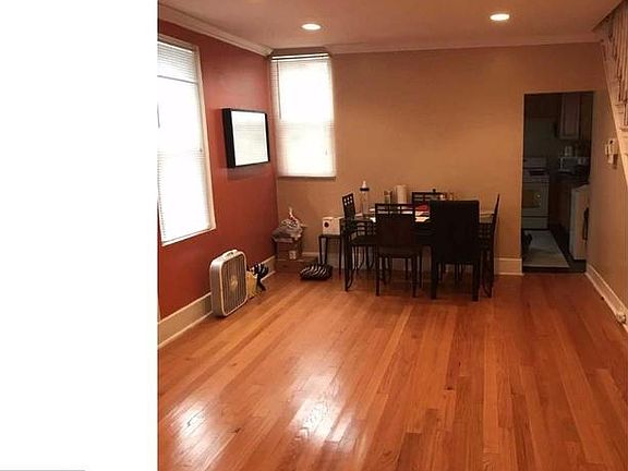 4th image of 1814 E Clementine St