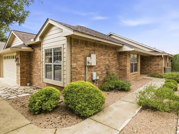 1221 Victory Ln, Kerrville, TX 78028