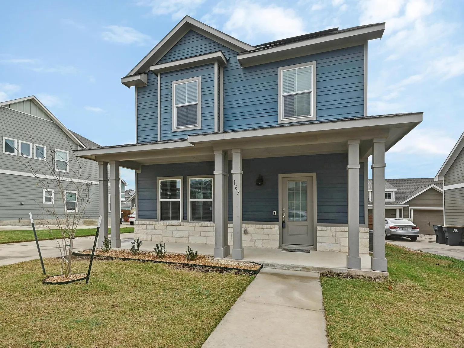 3 bed, 2.5 bath, 1569 sqft, $2,450 — Photo 2