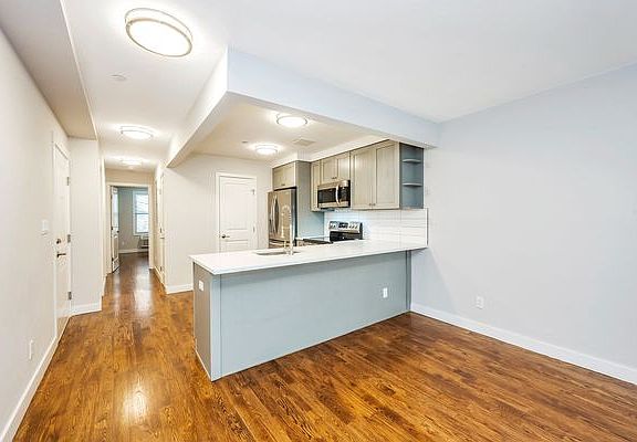 2nd image of 3214 Johnson Ave #3