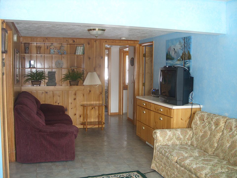 2nd image of 6909 Cannonsburg Rd NE