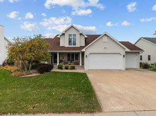 4200 N Windcross Dr, Appleton, WI 54913