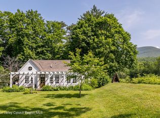 14-16 Mount Pleasant Rd, Mount Tremper, NY 12457