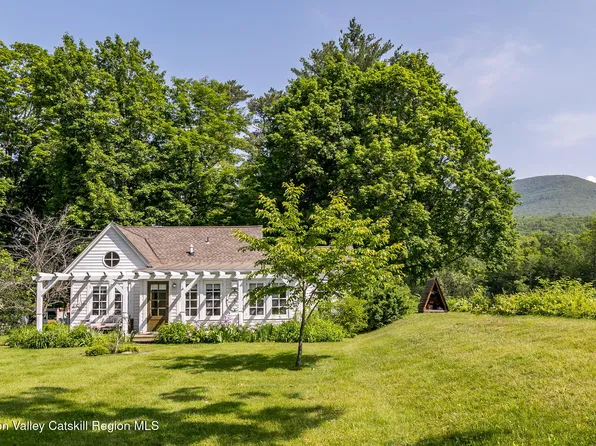 14-16 Mt Pleasant Road, Mt. Tremper, NY 12457