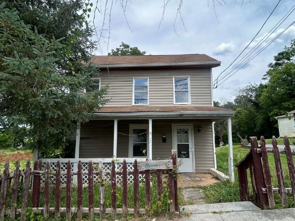 472 Hill St