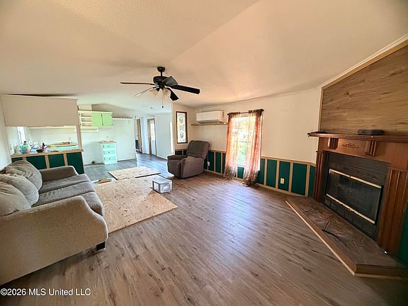 4th image of 2177 Tannertown Rd