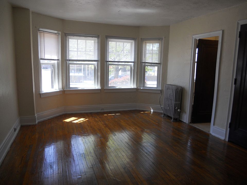 1st image of 209 Elmwood Ave APT 11