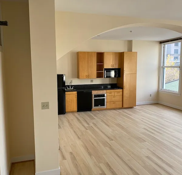 Twohy Apartments — Photo 11