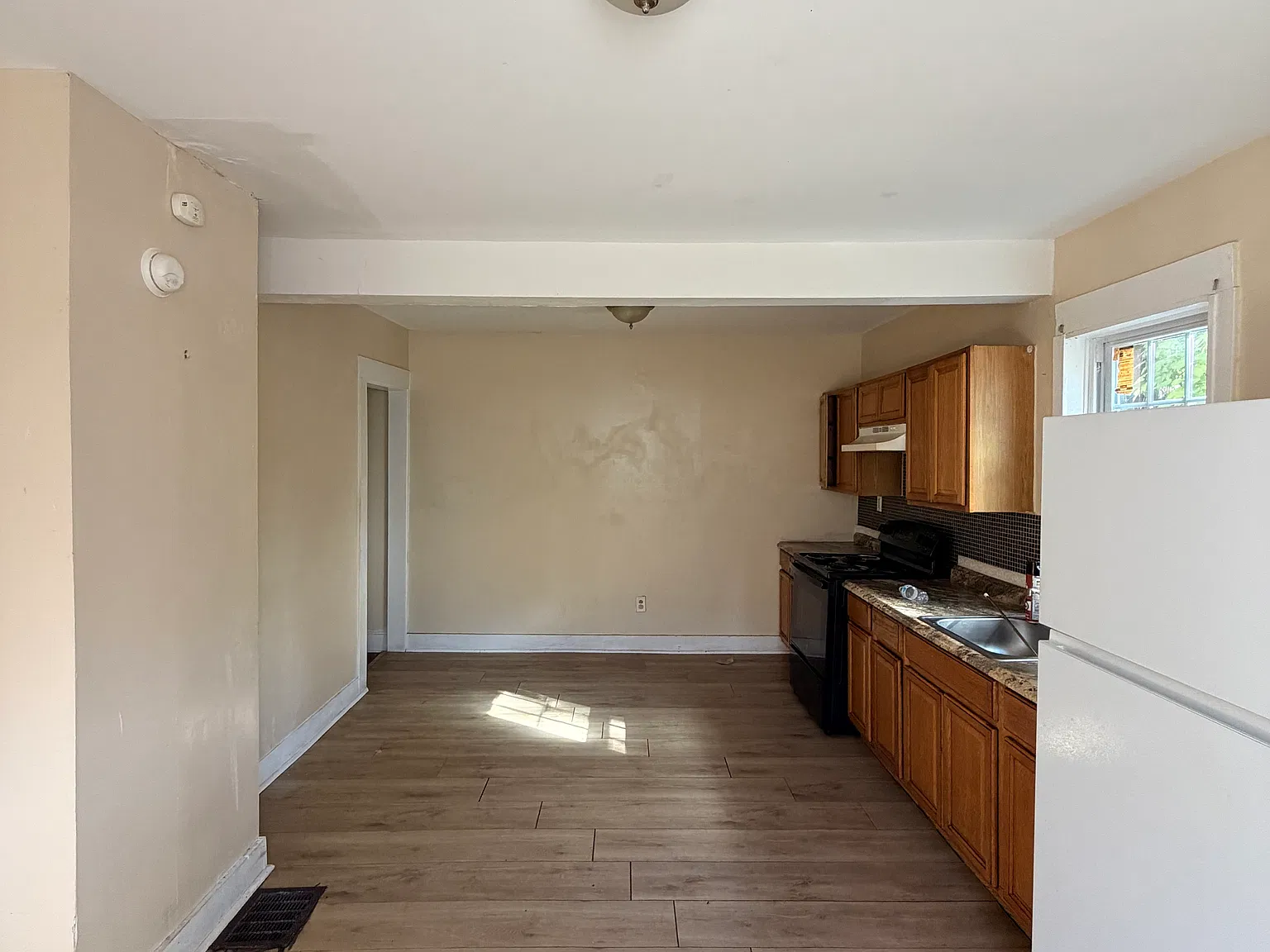 355 Shelton Ave — Photo 2