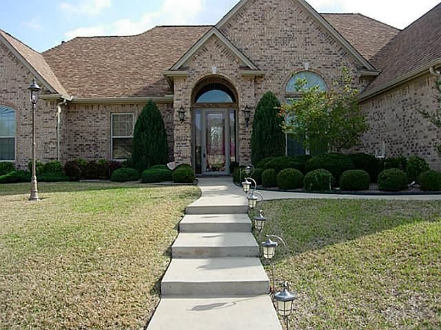 1st image of 2205 Riverwood Dr