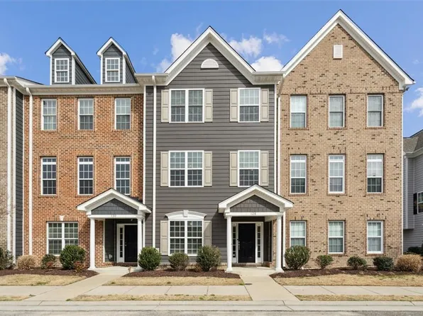 128 Daybeacon St, Yorktown, VA 23692
