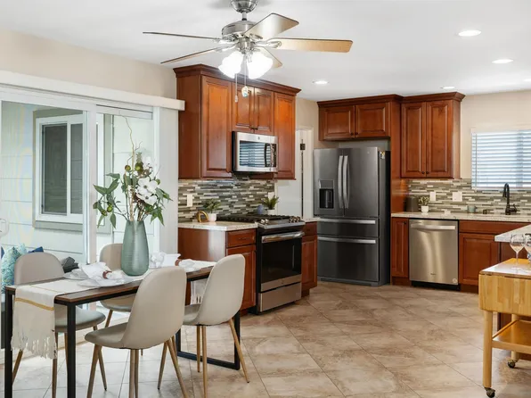 12937 Oak Knoll Rd, Poway, CA 92064