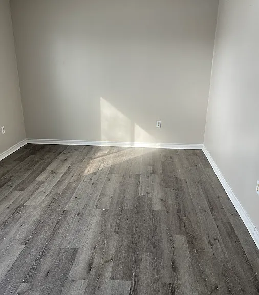195 Denistoun St — Photo 8