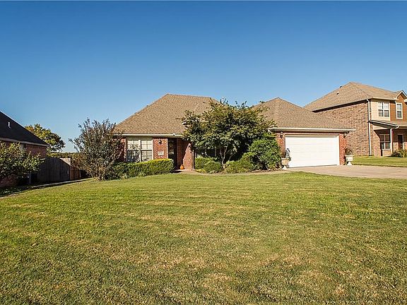 2nd image of 3752 Glenwood Springs St