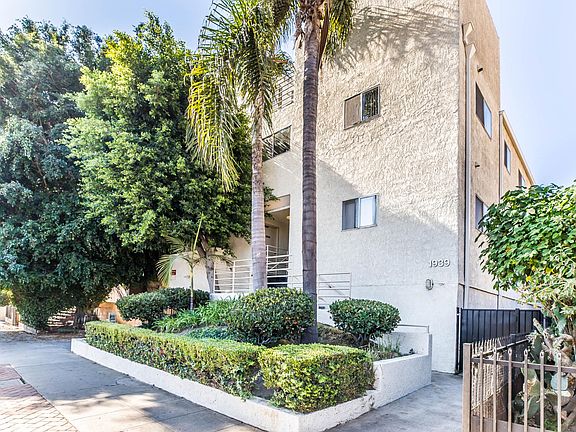 2nd image of 1939 Beloit Ave APT 202