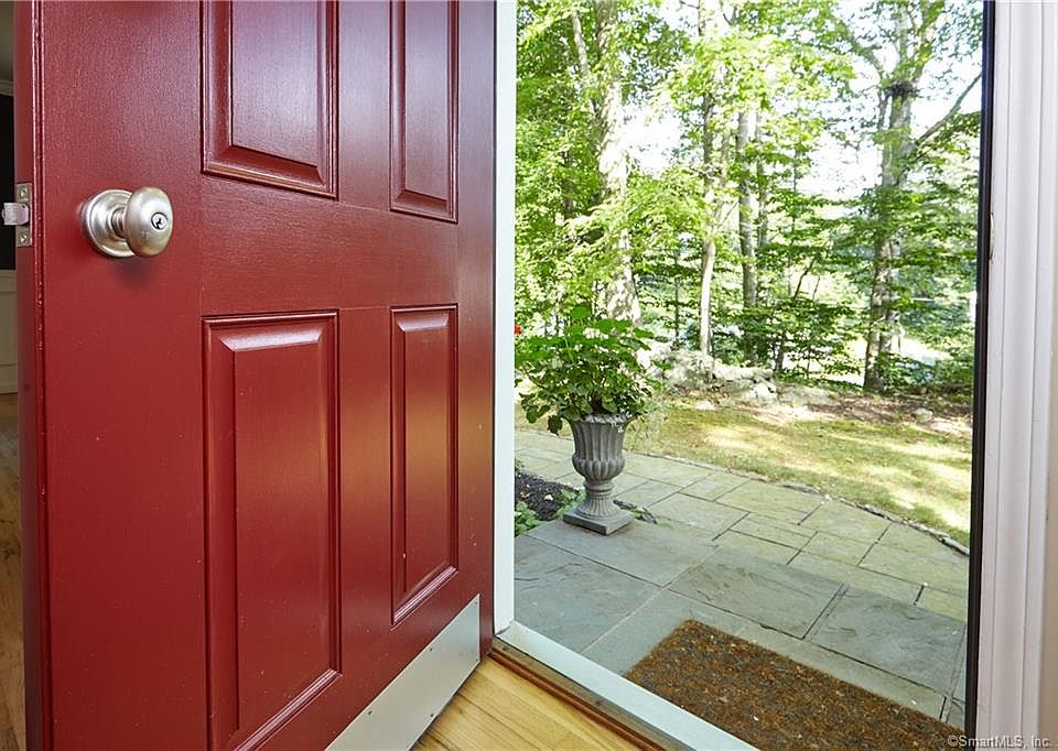 52 Key Rock Rd, Newtown, CT 06470 Zillow