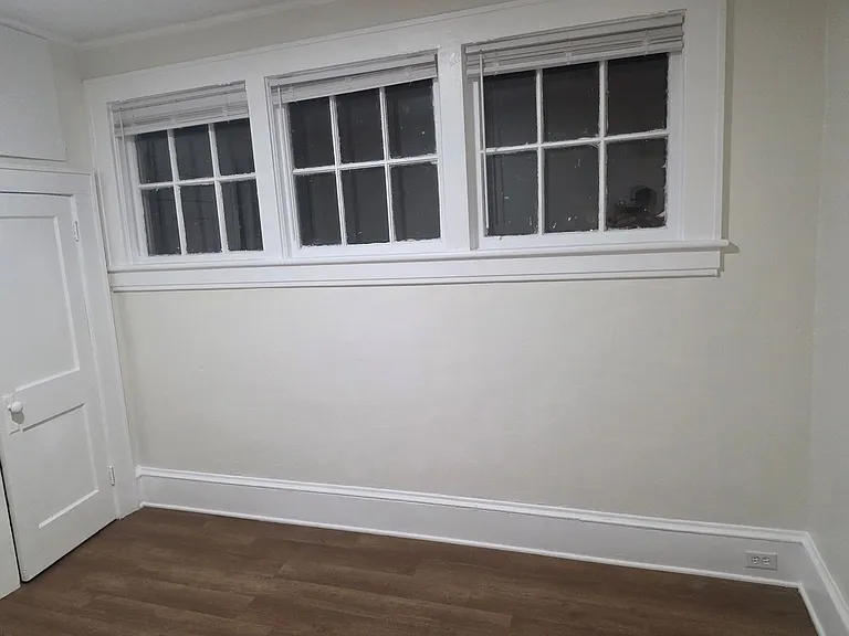 1515 Memorial Ave SW — Photo 16