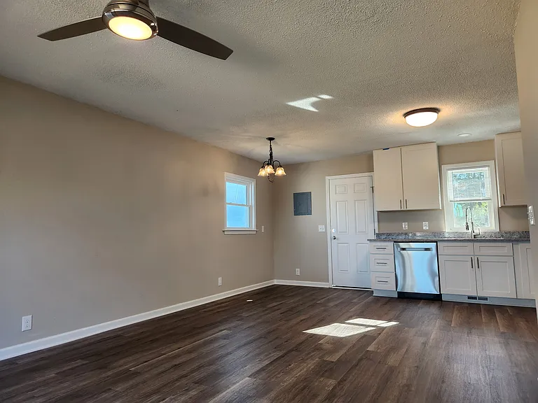 120 Chadwick Ave — Photo 9
