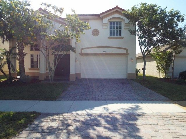 1st image of 2936 SW Chatham Ln