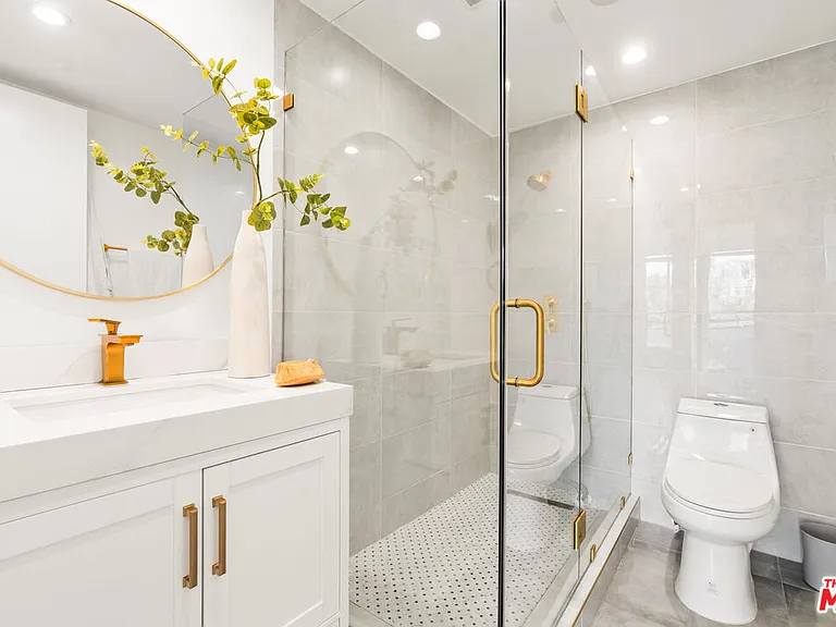 1277 S Beverly Glen Blvd #408 — Photo 32
