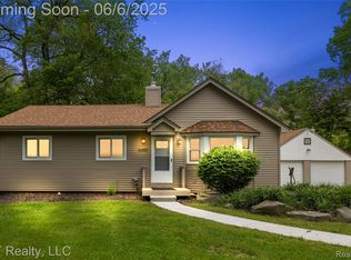 41400 Utica Rd, Sterling Heights, MI 48313