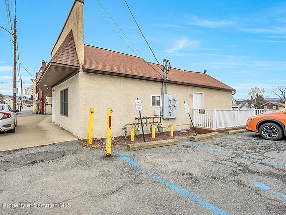 5th image of 1248-1252 Providence Rd