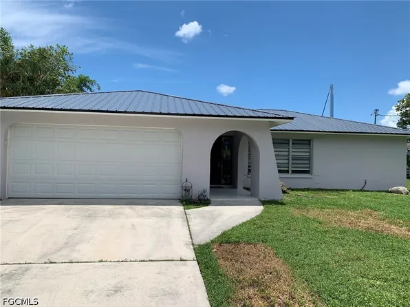 2214 SE 14th Ter, Cape Coral, FL 33990