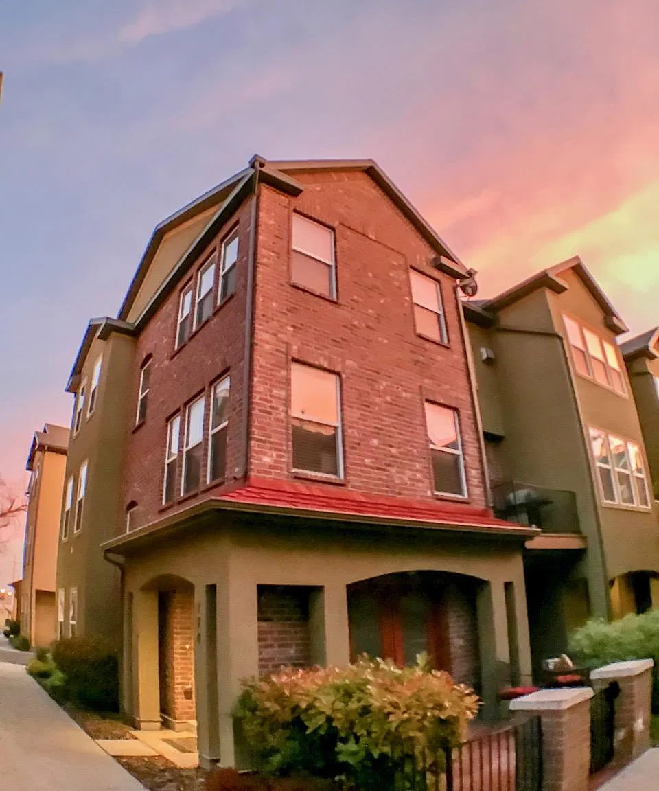170 W Barry Links Way — Photo 1