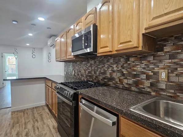 24-10 23rd Street image 2 of 12