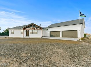 12907 Douglas Rd, Yakima, WA 98908