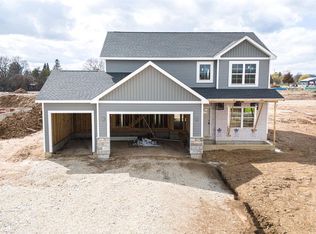3805 Woodbury Ln, Janesville, WI 53545