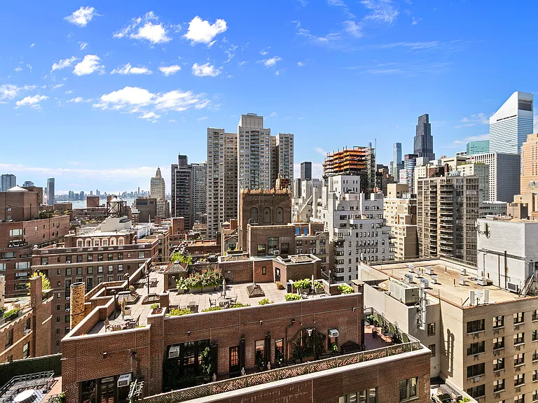 420 E 58th St #23BC — Photo 3