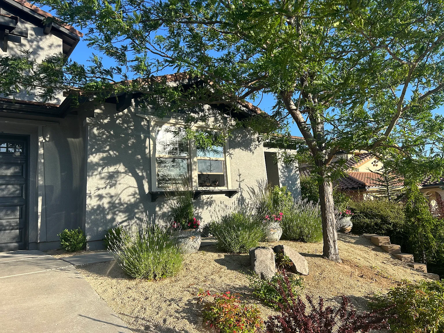 5 bed, 4143 sqft, $5,300 — Photo 4
