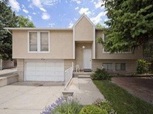 1390 E Lakewood Cir, Murray, UT 84117