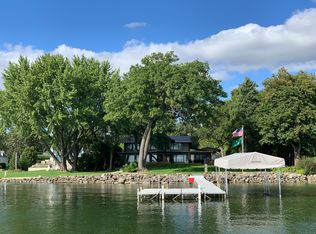 209 Farwell Dr, Madison, WI 53704