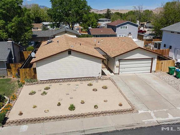 2nd image of 2065 Howard Dr