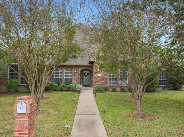 713 Willow Loop, College Station, TX 77845