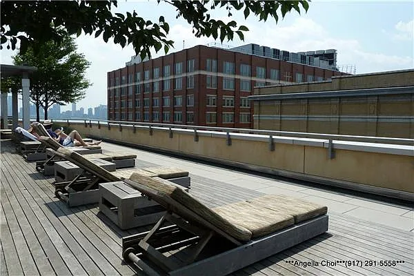 Rented by R New York | media 36