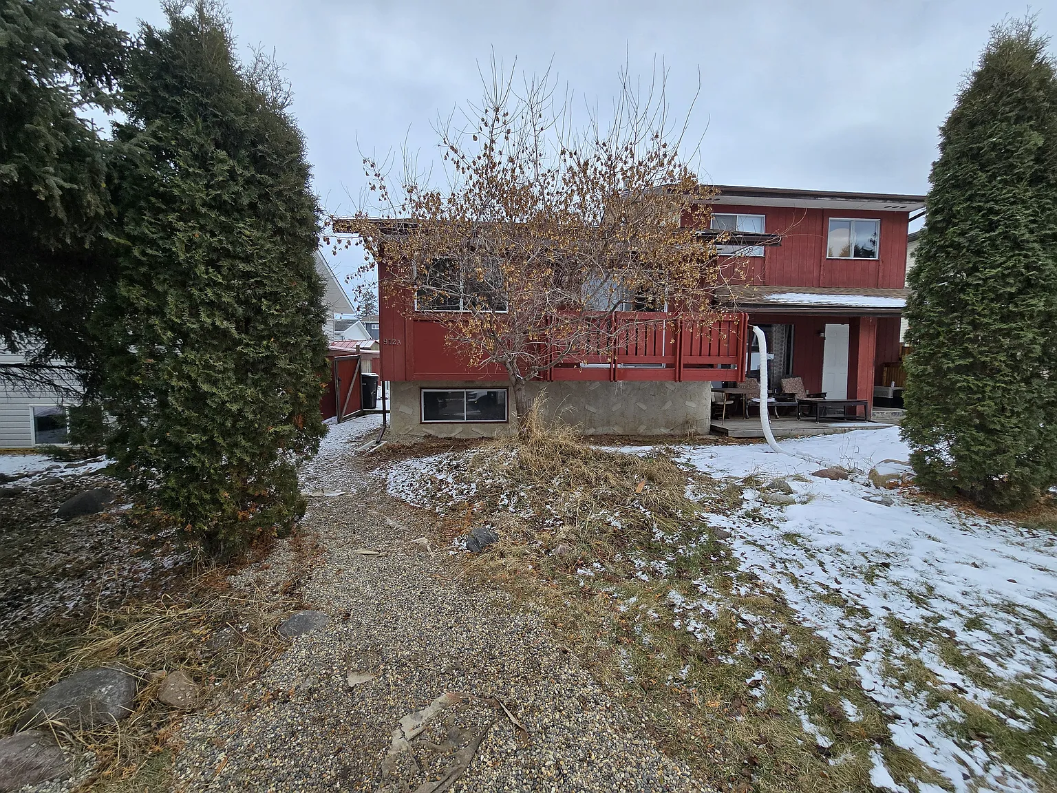 912 9 Street unit A — Photo 1