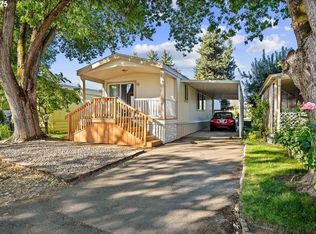 3700 Bellinger Ln, Medford, OR 97501