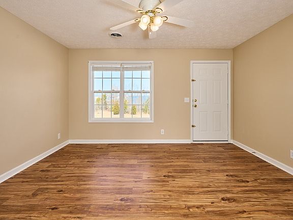 4th image of 1006 Brooklyn Dr