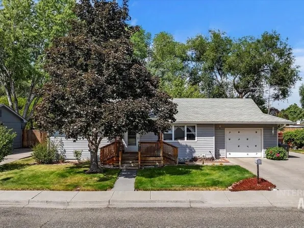985 N 11 E, Mountain Home, ID 83647