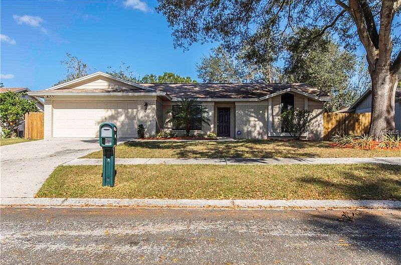 1st image of 810 Regal Palm Ct